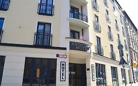 Augusten Hotel